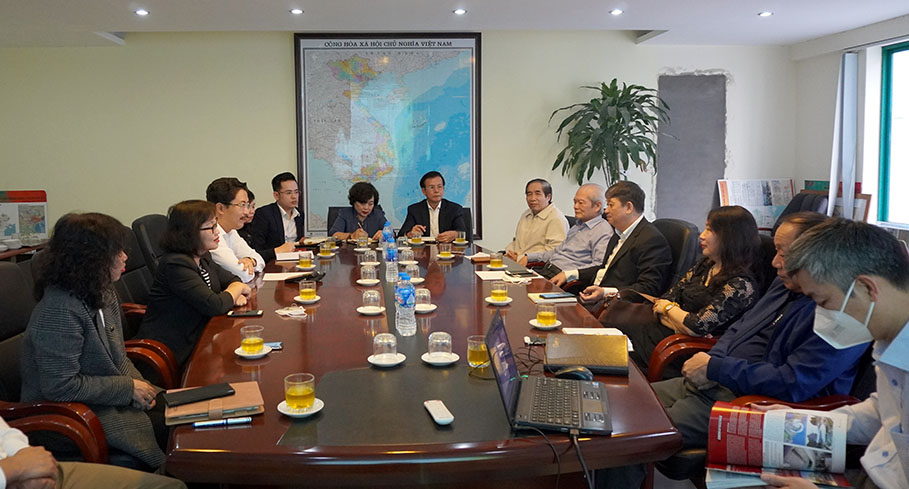 Lãnh đạo VIUP tiếp đoàn công tác Tổng hội Xây dựng Việt Nam 