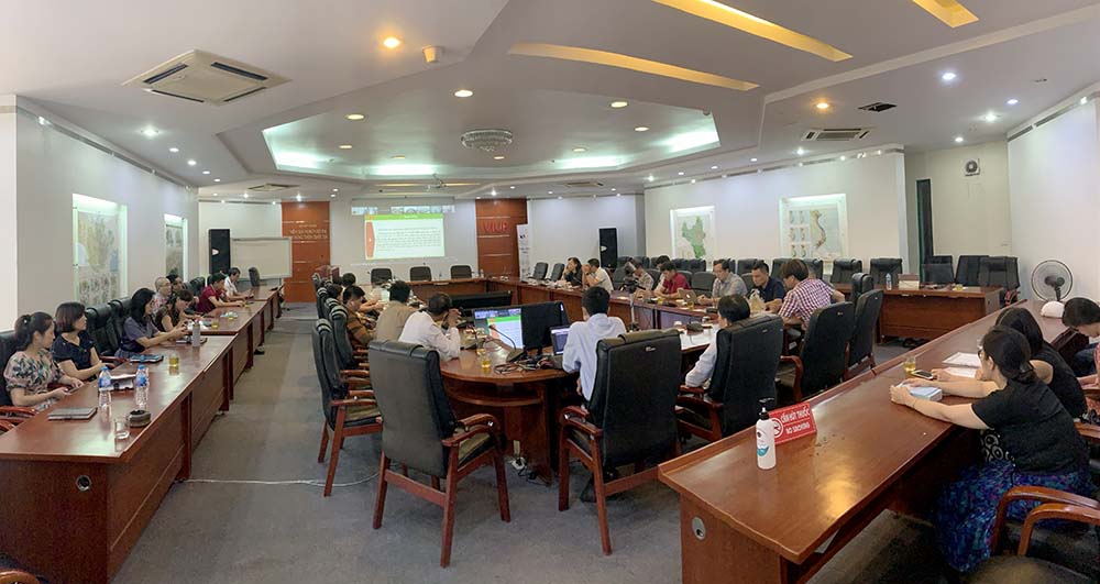 Đảng viên VIUP tham dự Hội nghị trực tuyến toàn quốc nghiên cứu, học tập, quán triệt Nghị quyết Hội nghị Trung ương 5, khóa XIII