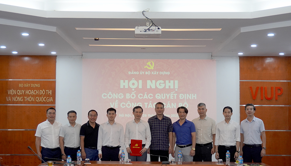 Hội nghị công bố Quyết định chuẩn y Ban Chấp hành và Ủy ban Kiểm tra Đảng ủy Viện Quy hoạch đô thị và nông thôn quốc gia nhiệm kỳ 2025-2030