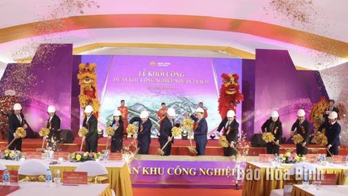 Khởi công dự án Khu công nghiệp Nhuận Trạch, huyện Lương Sơn