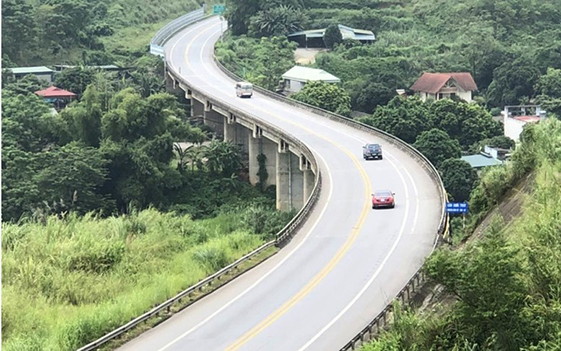 Bộ Xây dựng đề xuất mở rộng cao tốc Yên Bái - Lào Cai lên 4 làn xe hoàn chỉnh