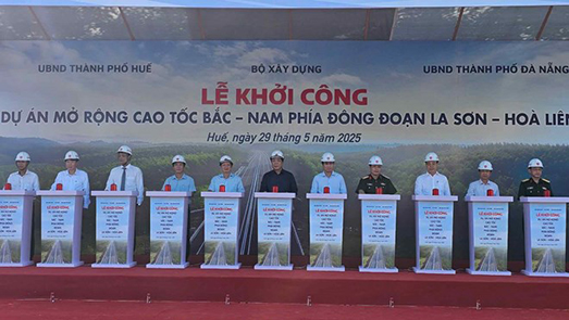Khởi công mở rộng cao tốc La Sơn - Hòa Liên hơn 3.000 tỉ đồng