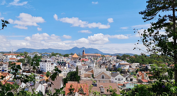 Chủ tịch UBND tỉnh chỉ đạo cắt giảm thủ tục hành chính trong lĩnh vực xây dựng