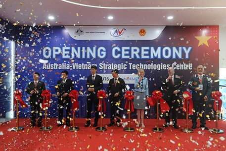 Khai trương Trung tâm Công nghệ Chiến lược Australia – Việt Nam