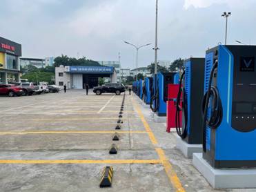 Hà Nội rà soát quỹ đất lắp đặt trạm sạc phương tiện năng lượng sạch