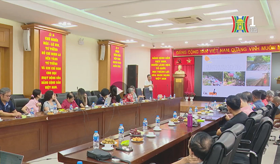 Tổ chức sân chơi cộng đồng tại bờ vở sông Hồng