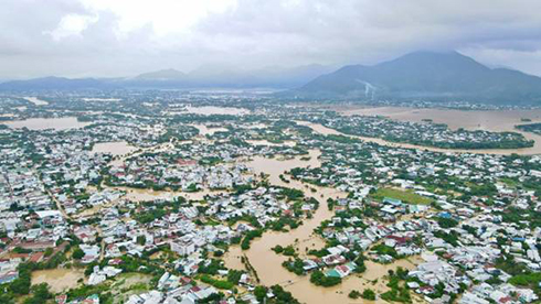 Triển khai “Chiến dịch Quang Trung”: Bộ Xây dựng công bố thiết kế các mẫu nhà chống bão lũ